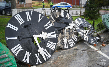 Leomlott a szilágycsehi református templom tornya