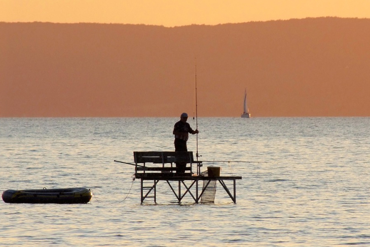 Nem emelkednek jövőre a balatoni horgászjegyárak