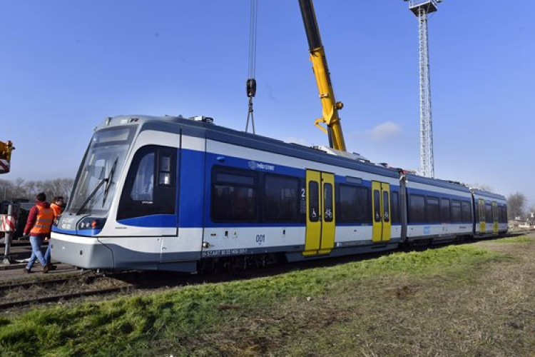 Megérkezett az első tram-train Magyarországra