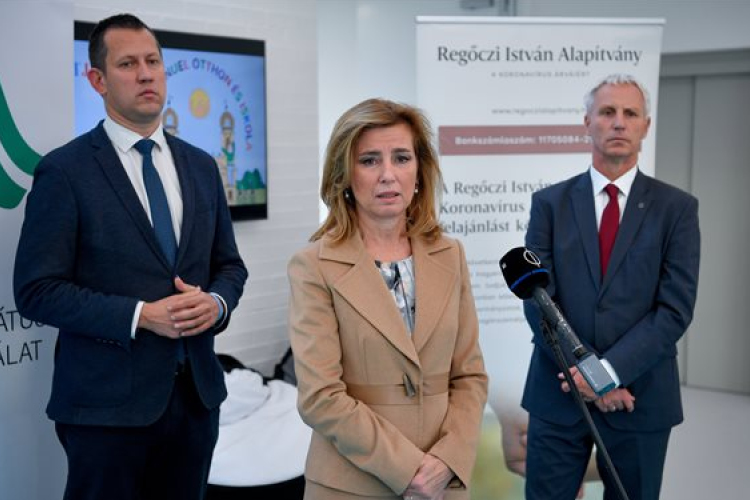 Herczegh Anita: több mint nyolcszáz Covid-árvát ért el eddig a Regőczi Alapítvány