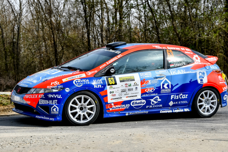 Rally: Szerény kezdés