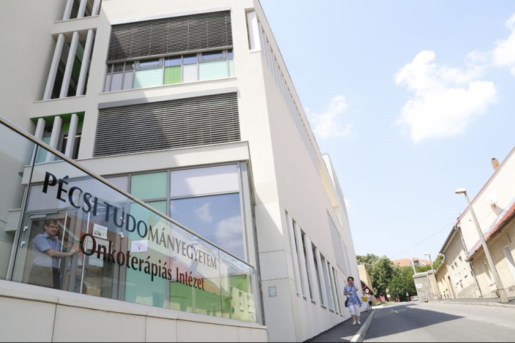 Sugárterápiás eszközfejlesztést hajtanak végre a pécsi onkológián