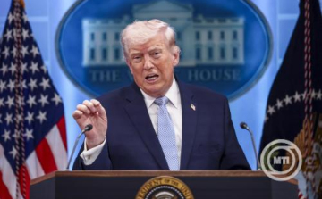 Iráni konfliktus - Donald Trump 50 százalékos büntetővámot jelentett be az Iránnak fegyvereket szállító országokra